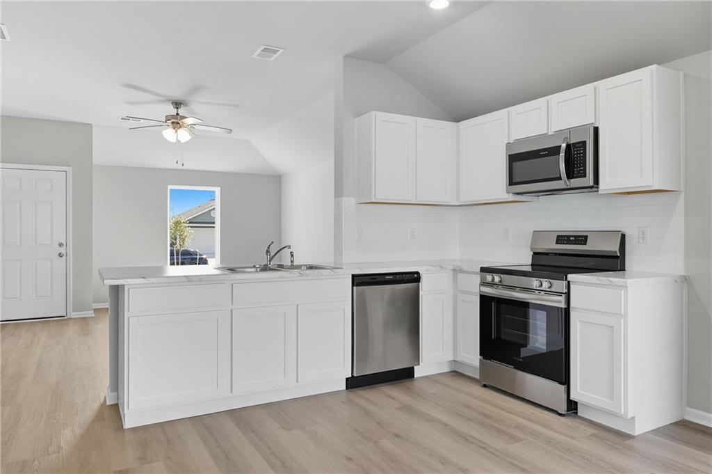 19443 Lincoln Street Spring Hill, KS 66083 - Photo 7 of 17