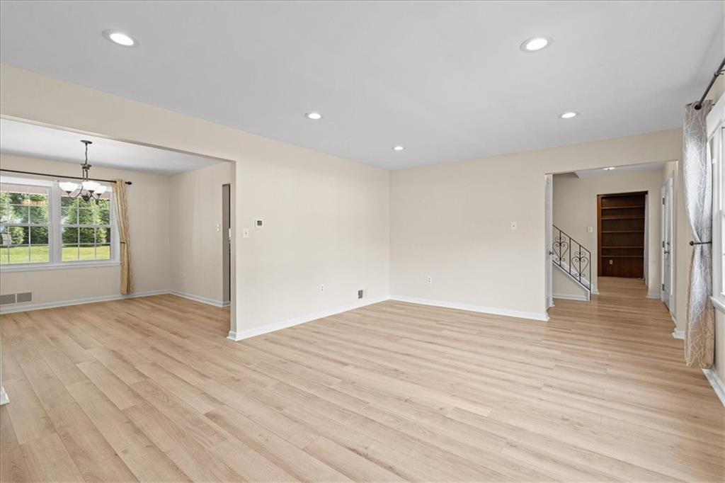 104 Drood Lane Pittsburgh, PA 15237 - Photo 10 of 39 Gallery Image 10