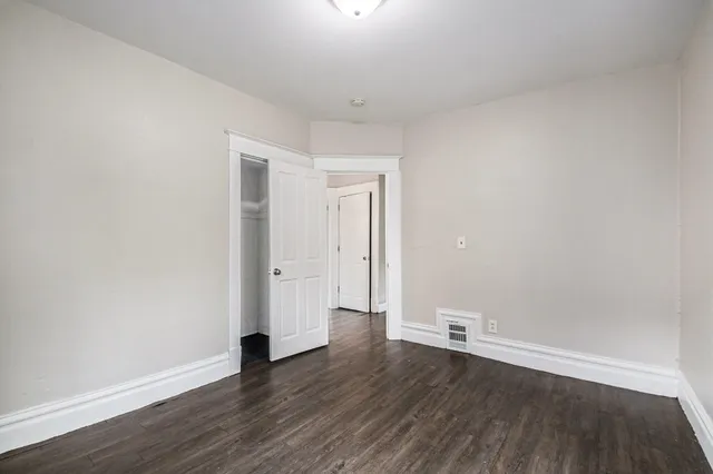 $210,000 | 835 Bates Street Southeast, Grand Rapids, MI 49506