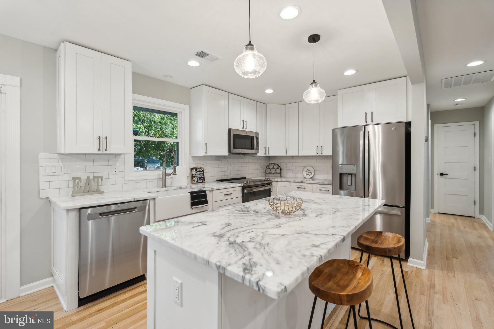 444 Community Road Severna Park, MD 21146 - Photo 2 of 35 Completely Renovated Kitchen