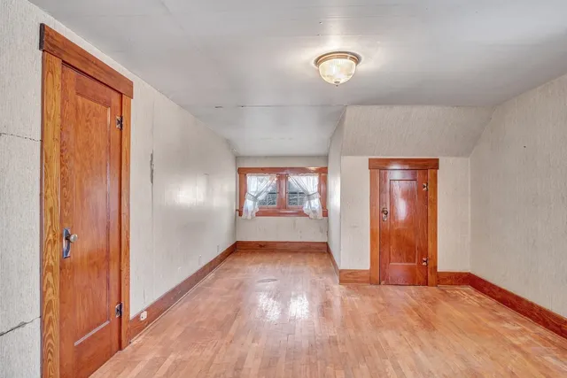 $97,500 | 700 East 5th Street, Newton, KS 67114