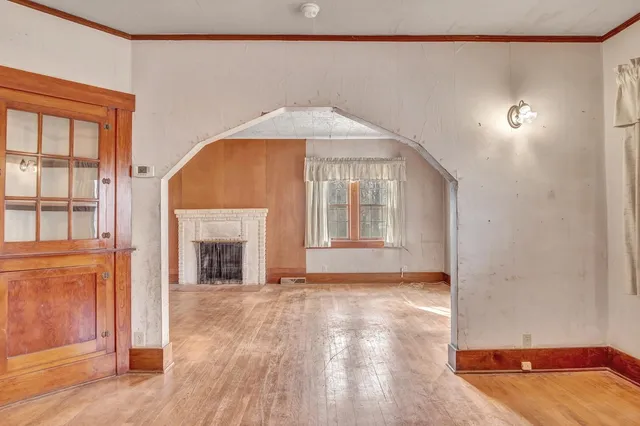 $97,500 | 700 East 5th Street, Newton, KS 67114