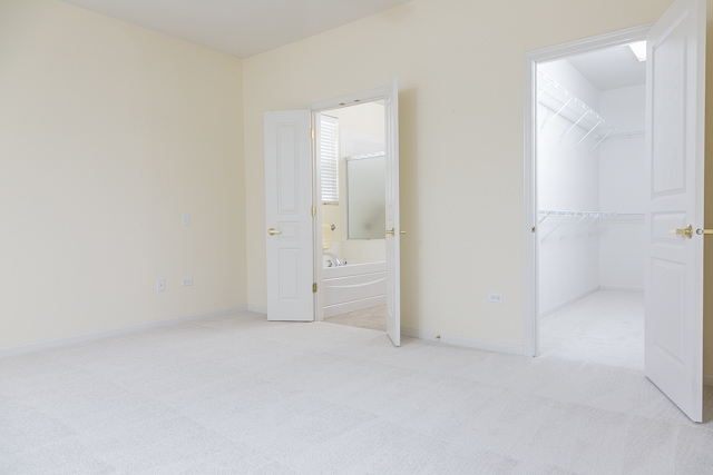 2434 Rolling Ridge Elgin, IL 60124 - Photo 7 of 17
