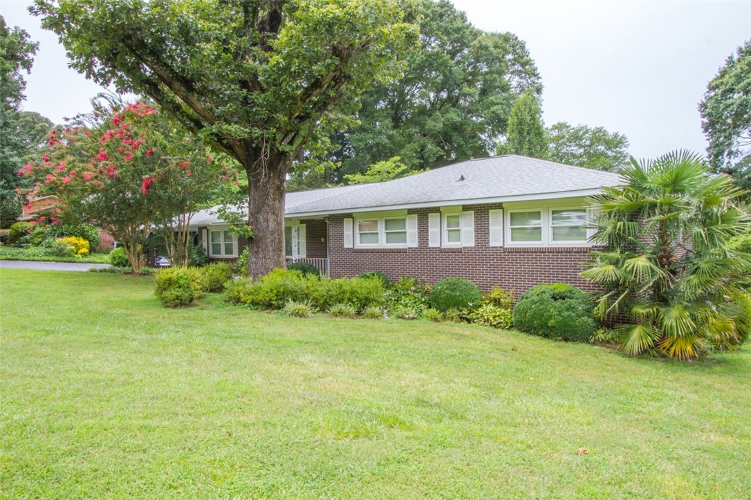 407 Brown Road Anderson, SC 29621 - Photo 3 of 50 Gallery Image 3