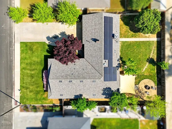 $399,000 | 289 West Cypress Avenue, Reedley, CA 93654