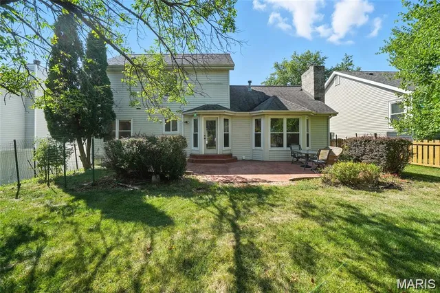 $2,495 | 1043 Oakwood Farms Lane, Ballwin, MO 63021