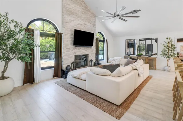 $1,149,999 | 8250 Northwest 49th Manor, Coral Springs, FL 33067