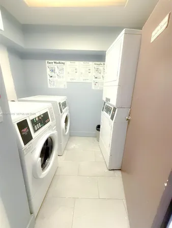 $1,750 | 498 Northwest 165th Street, Unit D202, Miami, FL 33169