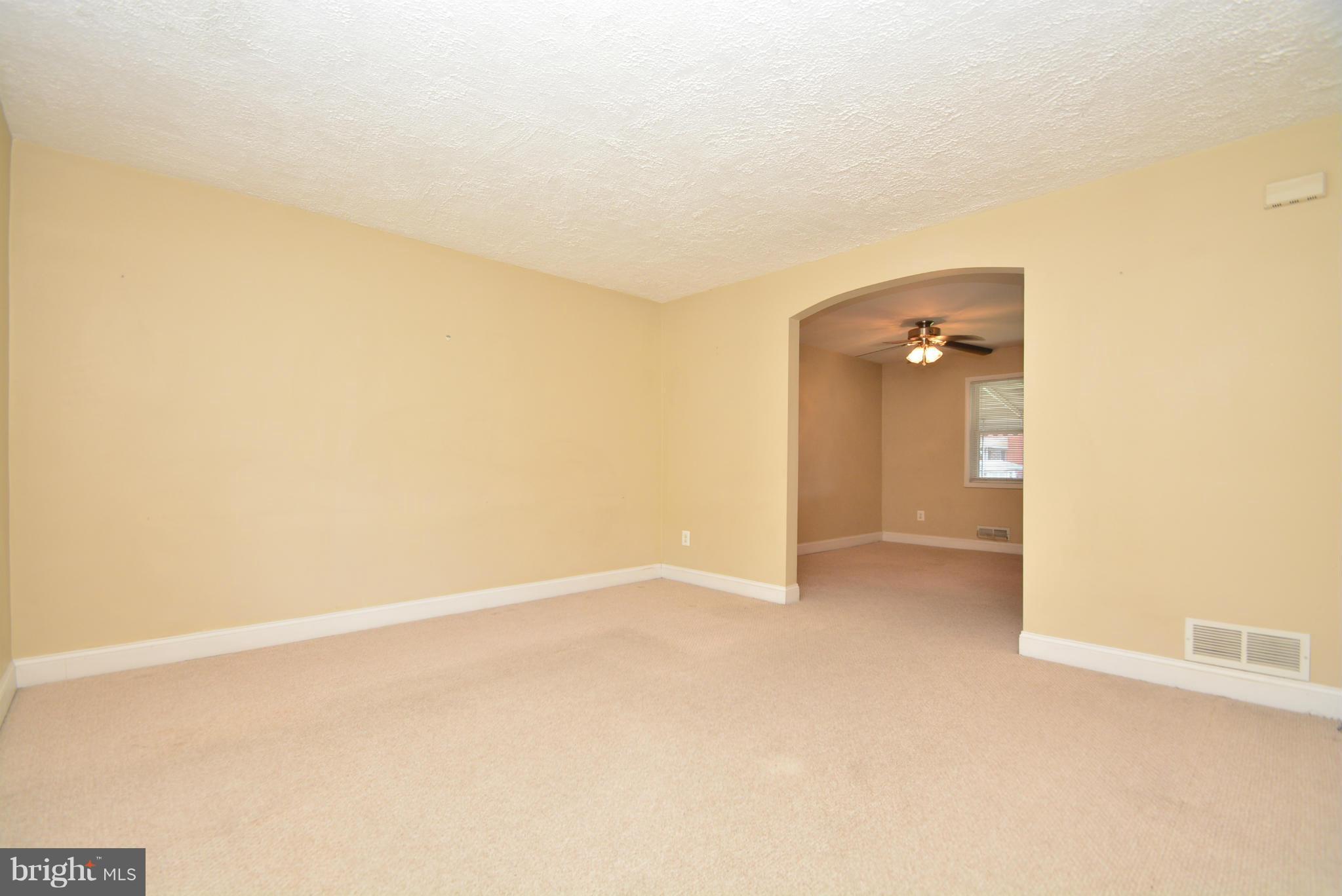 3211 Vulcan Road Baltimore, MD 21222 - Photo 5 of 28 Family Room