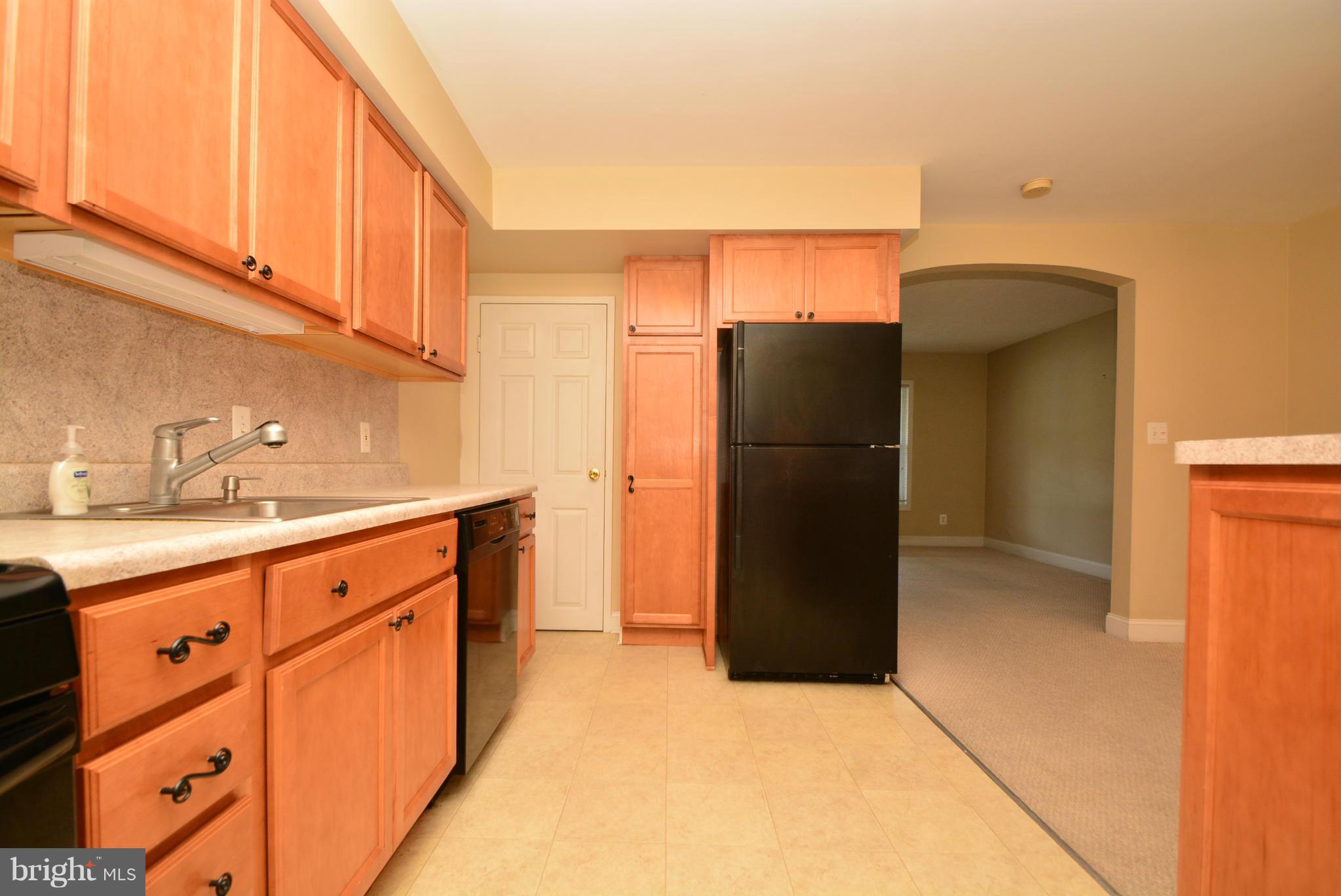 3211 Vulcan Road Baltimore, MD 21222 - Photo 9 of 28 Kitchen