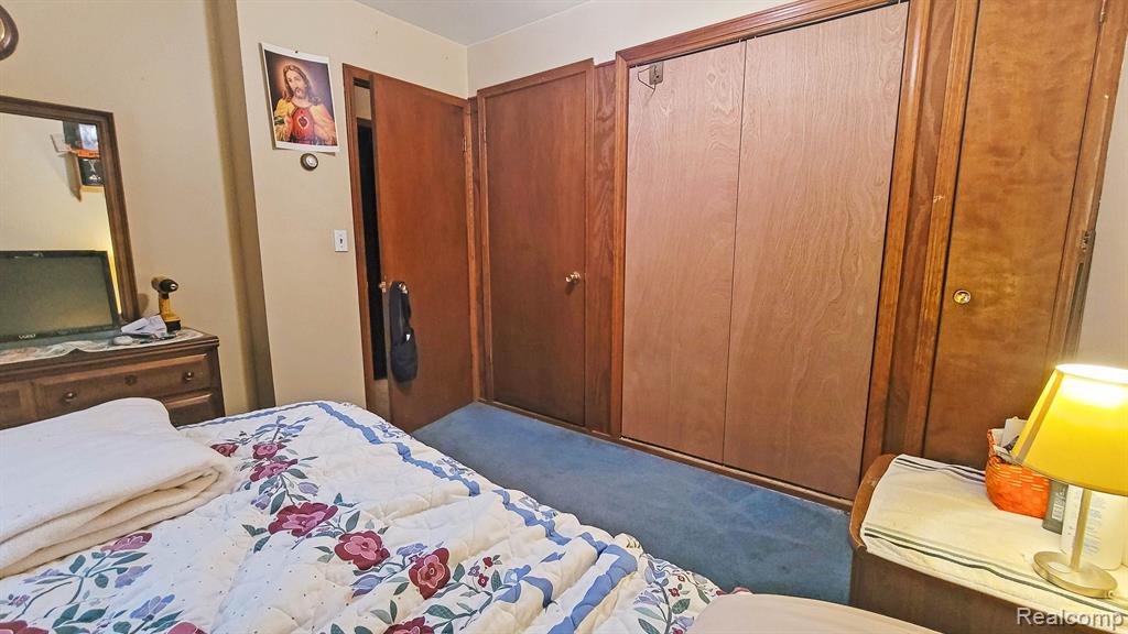 4095 East Carpenter Road Flint, MI 48506 - Photo 15 of 23