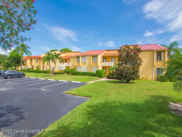 $218,500 | 5373 Southeast Miles Grant Road, Unit C208, Stuart, FL 34997