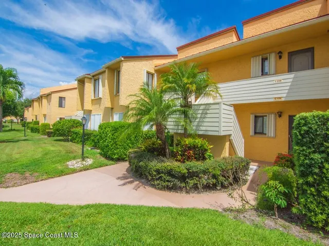 $218,500 | 5373 Southeast Miles Grant Road, Unit C208, Stuart, FL 34997