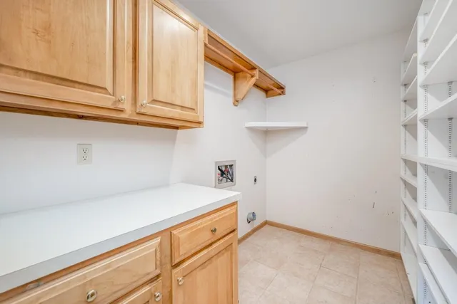 $385,000 | 8024 East Greenbriar Court, Wichita, KS 67226