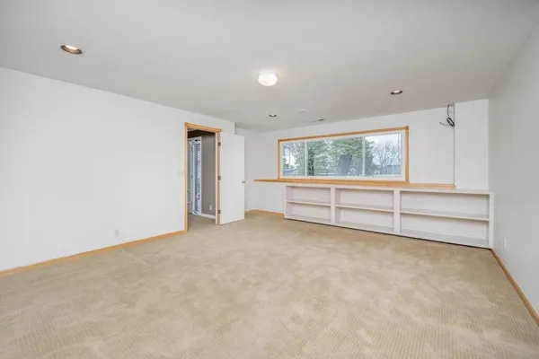 $385,000 | 8024 East Greenbriar Court, Wichita, KS 67226