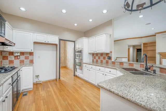 $385,000 | 8024 East Greenbriar Court, Wichita, KS 67226