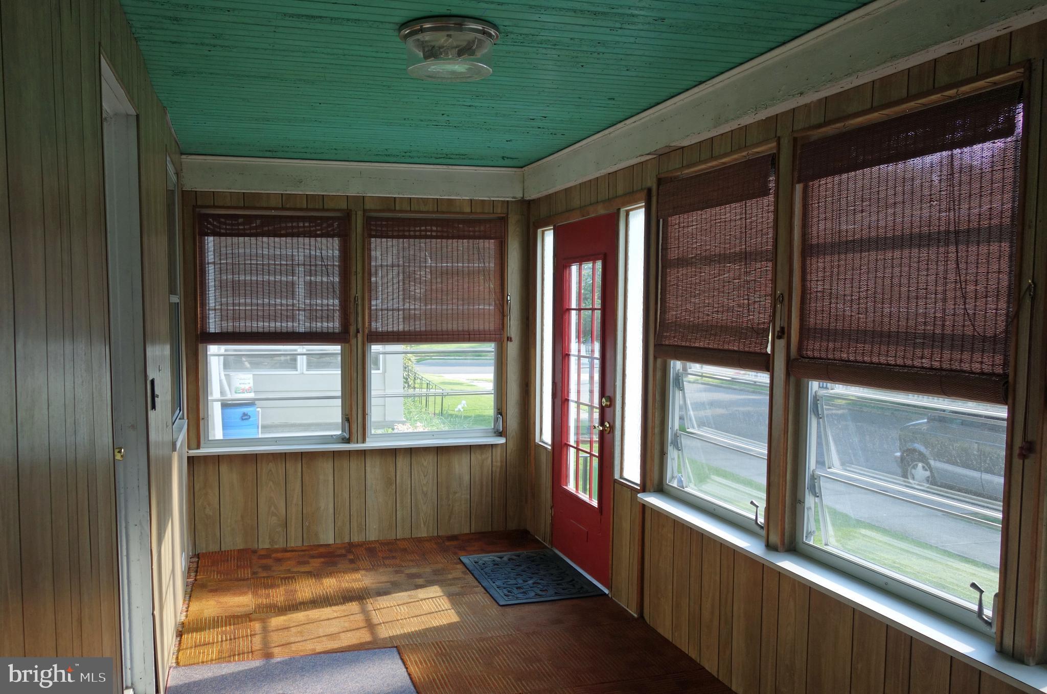 136 Spring Street Woodbury, NJ 08096 - Photo 2 of 23 Gallery Image 2
