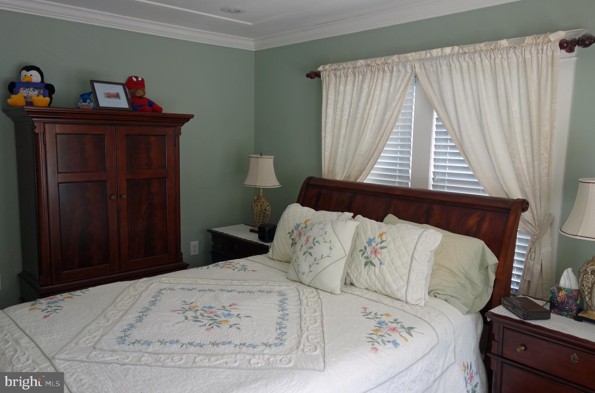 136 Spring Street Woodbury, NJ 08096 - Photo 13 of 23 Gallery Image 13