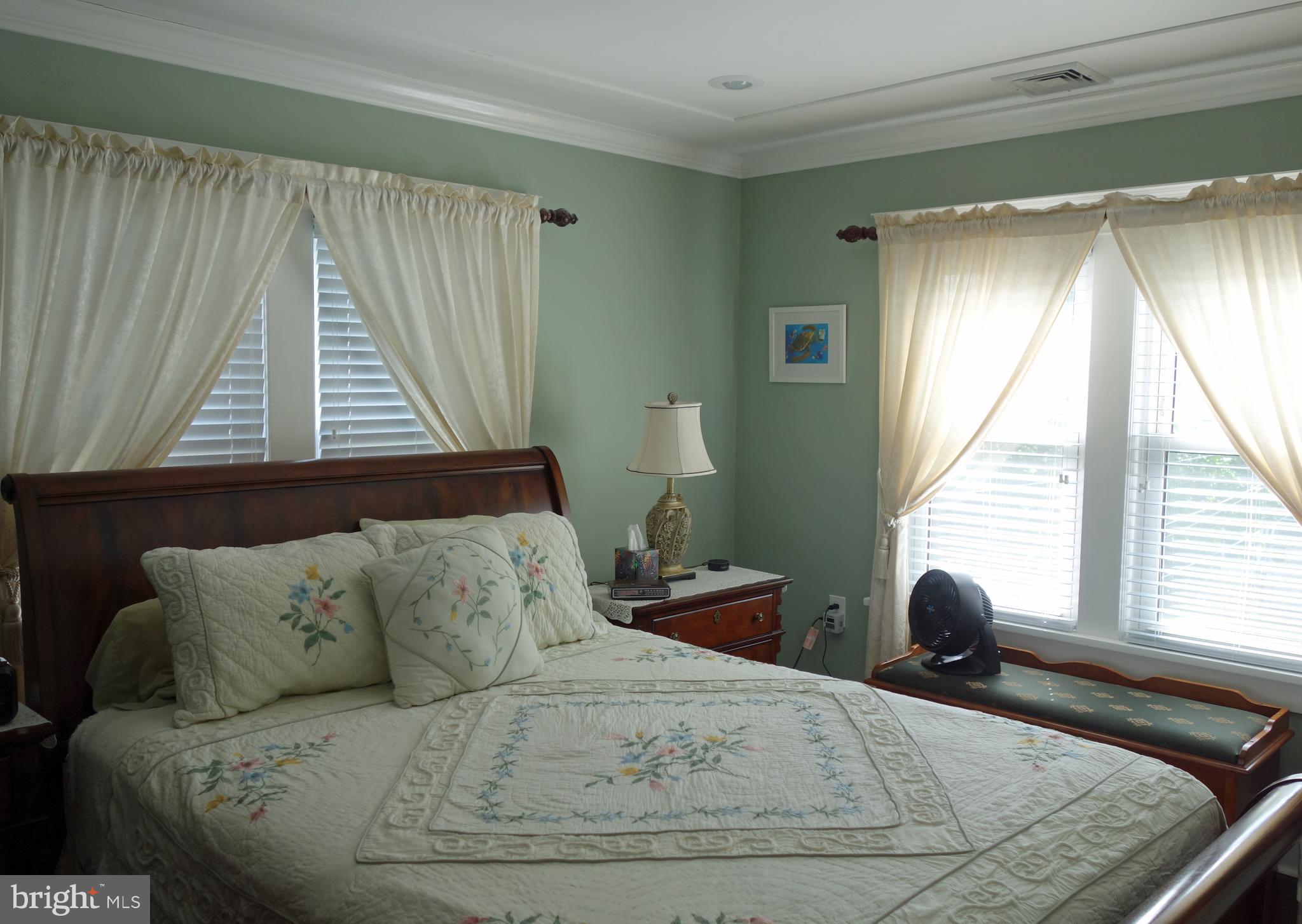 136 Spring Street Woodbury, NJ 08096 - Photo 14 of 23 Gallery Image 14
