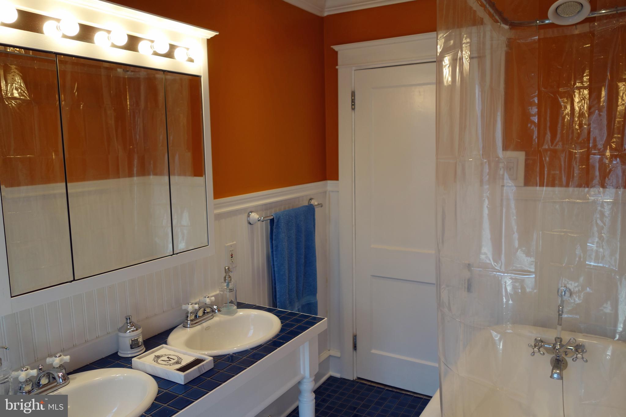 136 Spring Street Woodbury, NJ 08096 - Photo 18 of 23 Gallery Image 18
