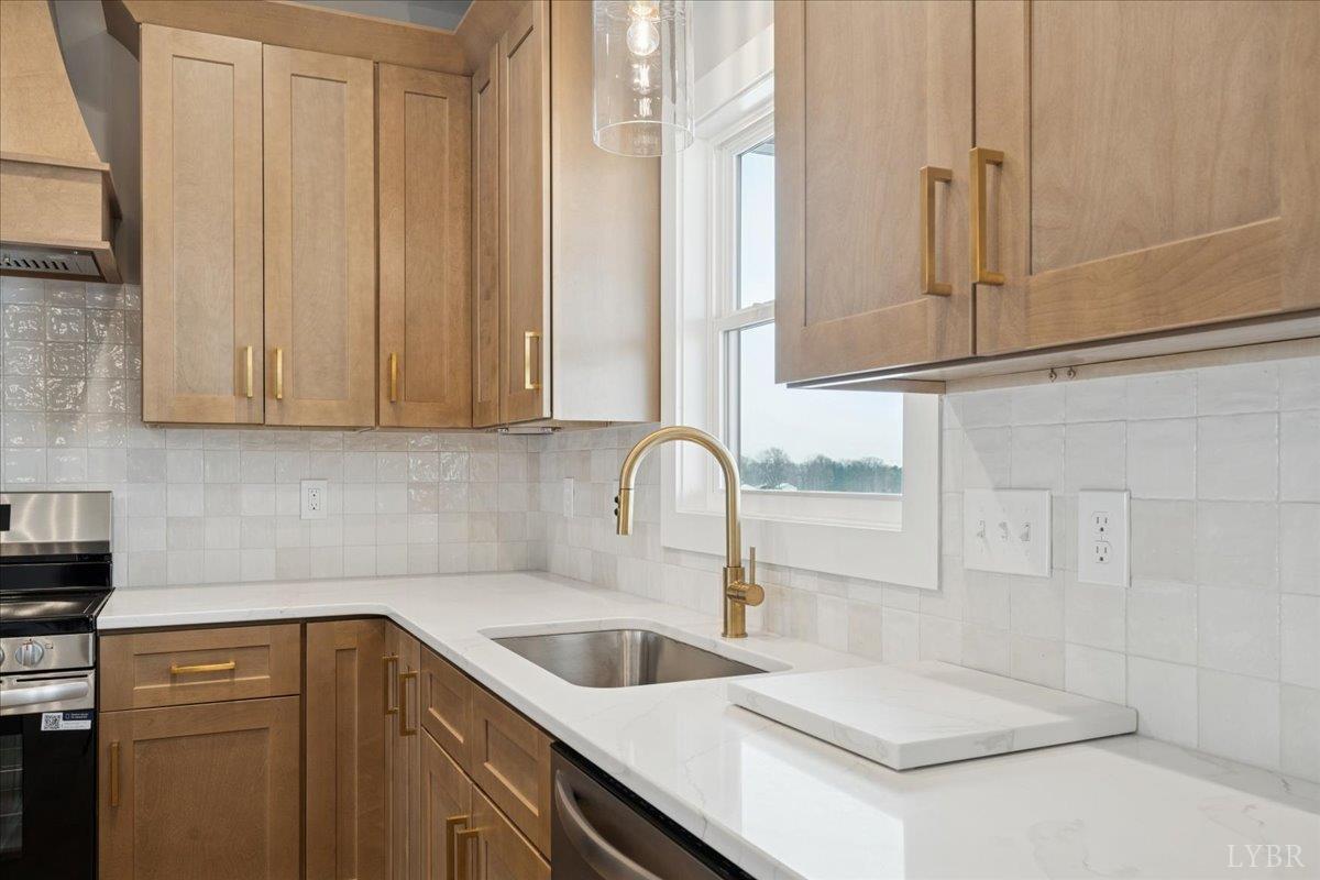 1711 Wells Road Bedford, VA 24523 - Photo 8 of 46