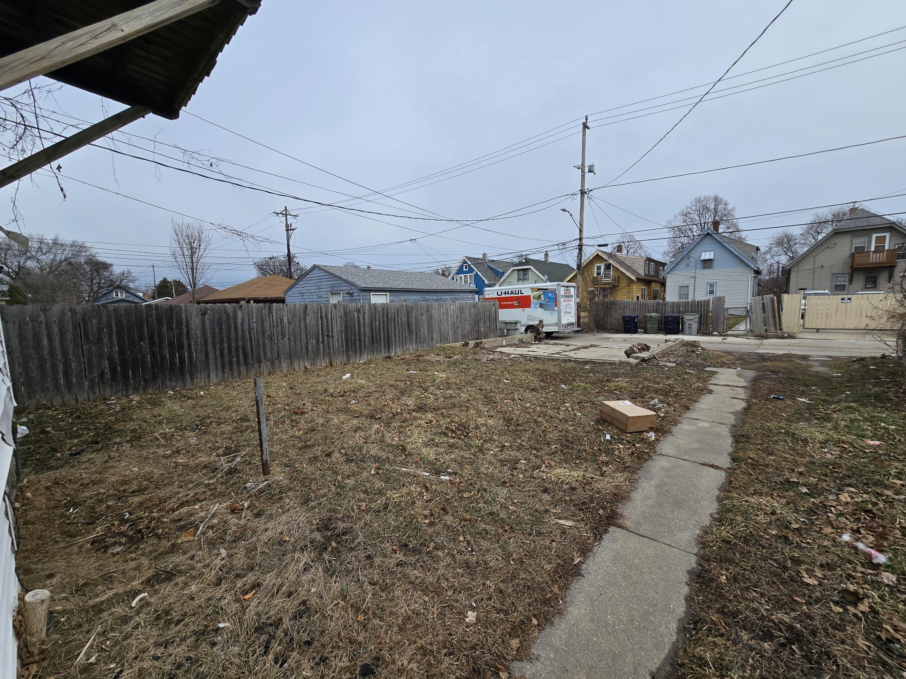 3856 North 22nd Street Milwaukee, WI 53206 - Photo 4 of 22 20260303_131351
