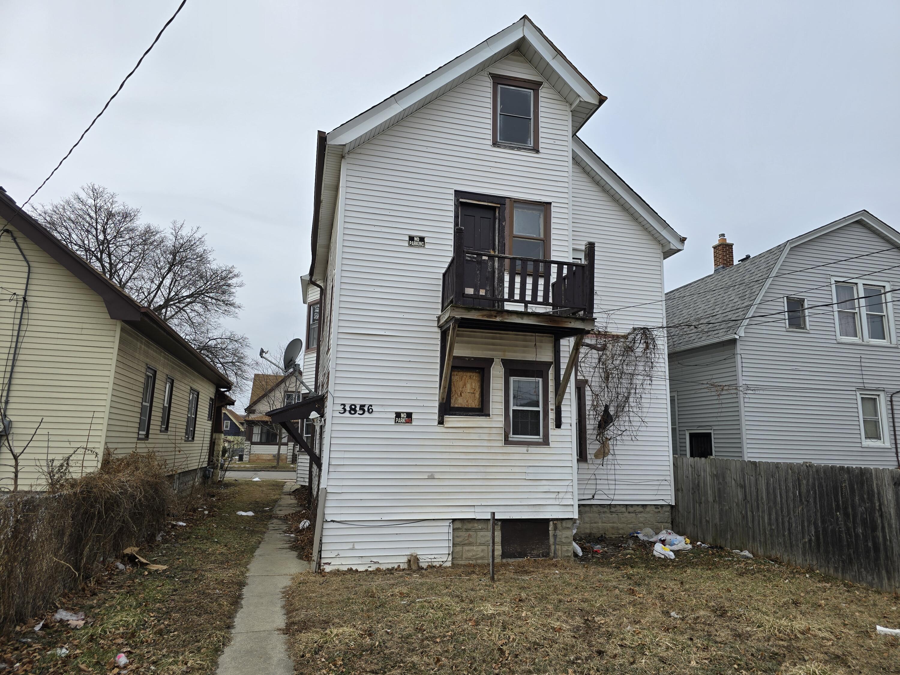 3856 North 22nd Street Milwaukee, WI 53206 - Photo 5 of 22 20260303_131403