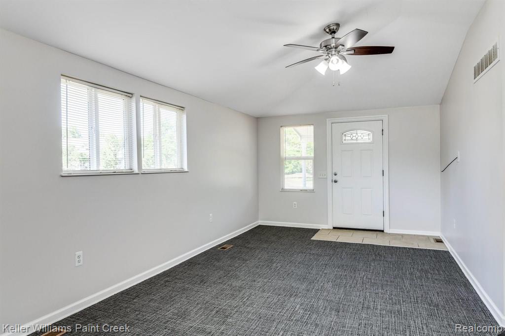 3155 South Adams Road Rochester Hills, MI 48309 - Photo 10 of 20