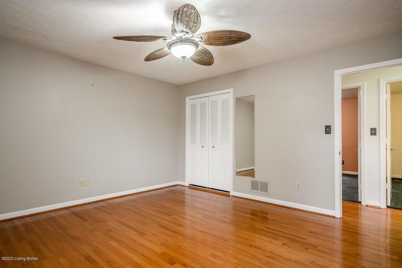 1007 Clerkenwell Road Louisville, KY 40207 - Photo 20 of 46 1007 Clerkenwell Rd-36