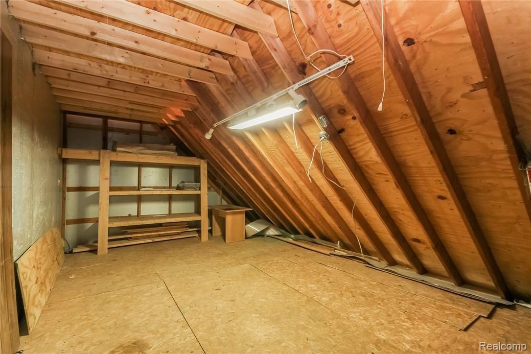 5650 Warren Road Ann Arbor, MI 48105 - Photo 32 of 70 033-Storage-2737428-medium.jpg