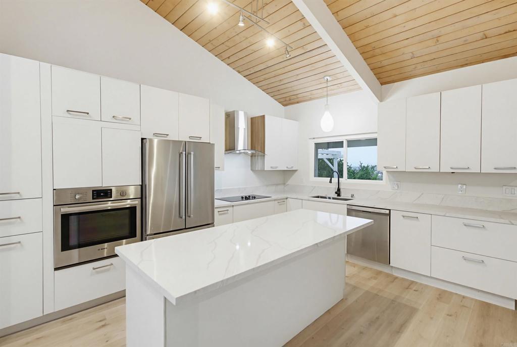 5605 Soledad Mountain Road La Jolla, CA 92037 - Photo 17 of 46