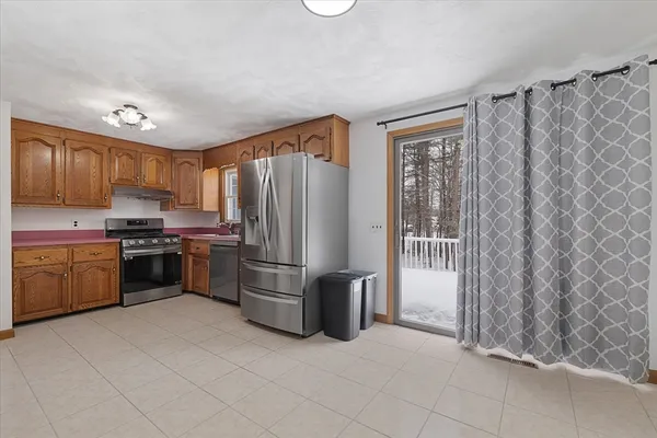 $800,000 | 8 Barry Drive, Chelmsford, MA 01863