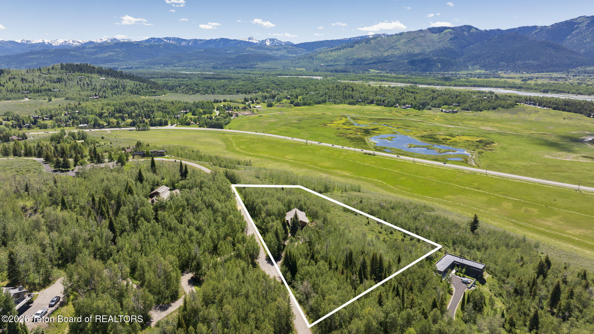 655 Spur Road Jackson, WY 83001 - Photo 30 of 37 Aerial with approximate lot lines