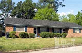 221 Kilarny Road Wilmington, NC 28409 - Photo 1 of 9 Primary Photo