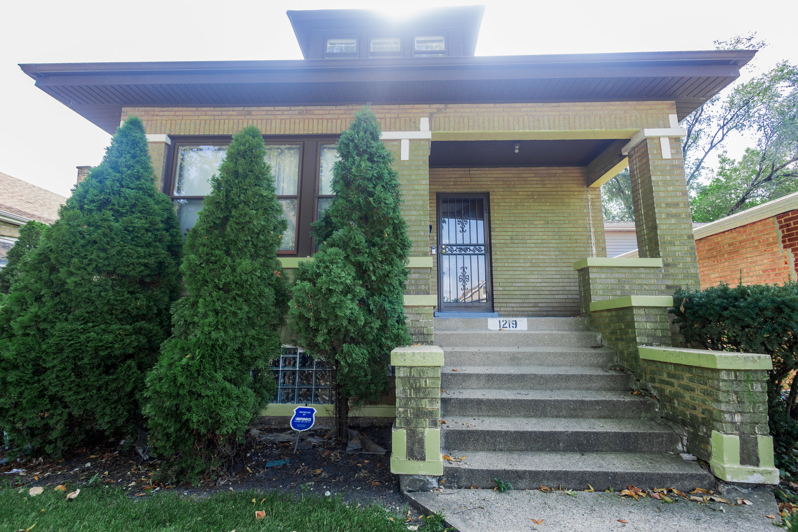 1219 West 96th Street Chicago, IL 60643 - Photo 2 of 13 a front view of a house with plants
