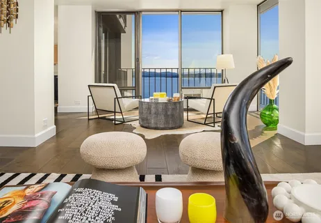 $1,650,000 | 1620 43rd Avenue East, Unit 8C, Seattle, WA 98112
