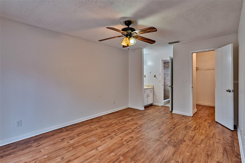 8204 Southwest 13th Road Gainesville, FL 32607 - Photo 14 of 36