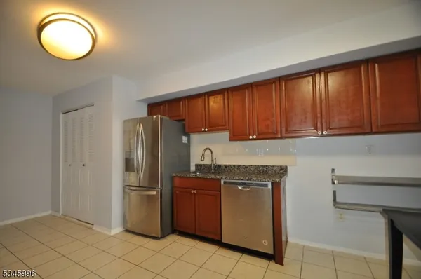$549,000 | 1404 Edison Glen Terrace, Unit 1404, Edison, NJ 08837