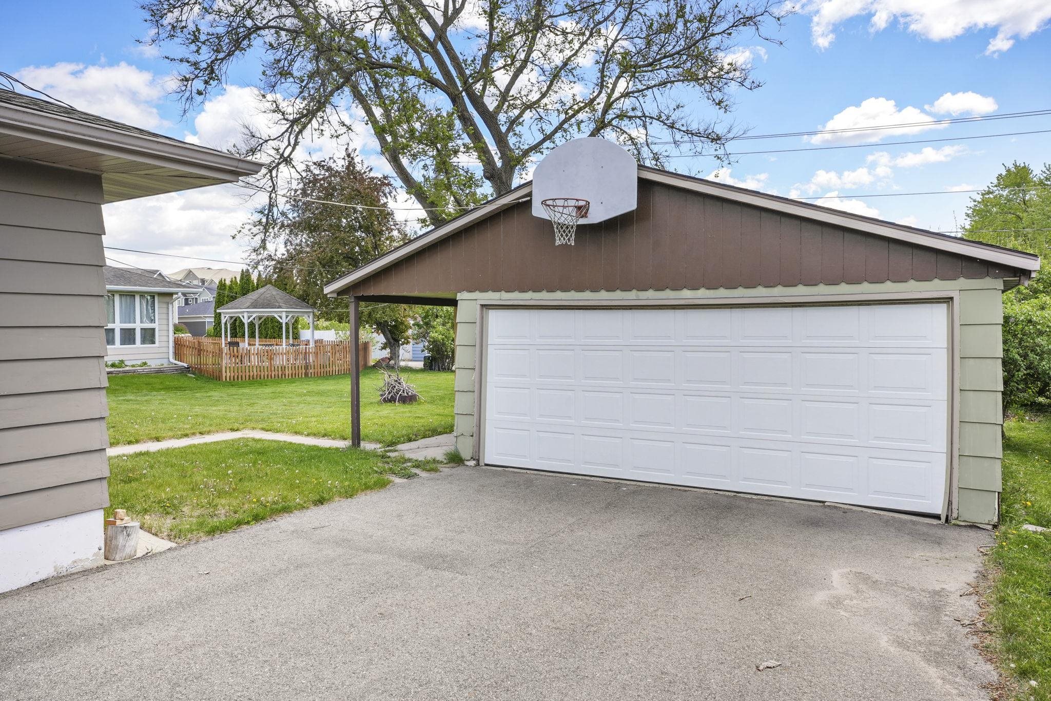 512 Prospect Road Waunakee, WI 53597 - Photo 47 of 54