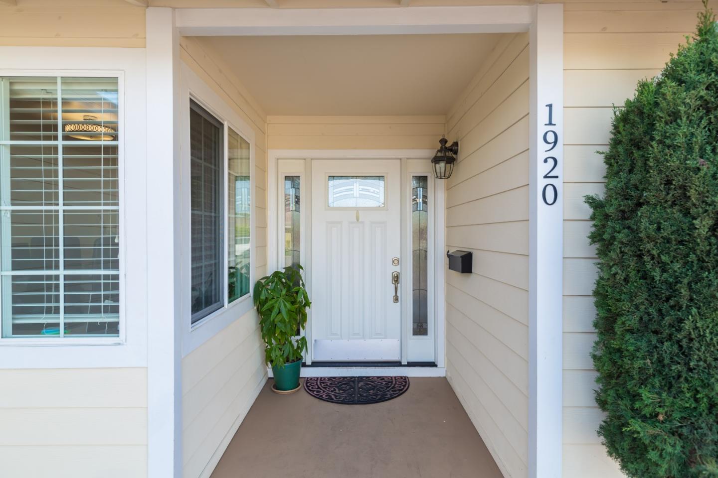 1920 Playa Street San Mateo, CA 94403 - Photo 3 of 43