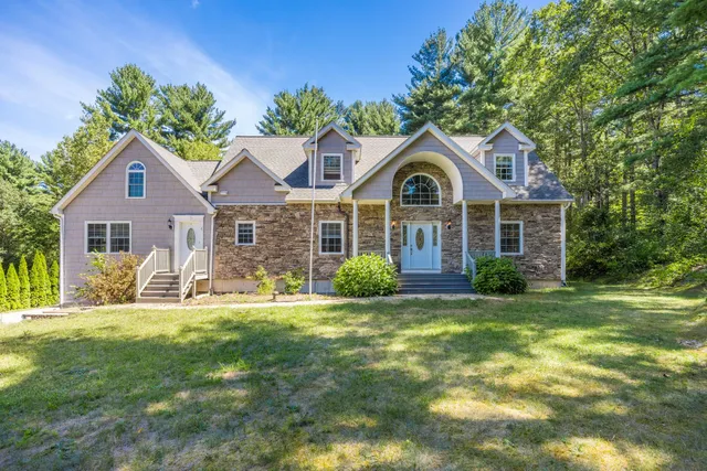 $4,500 | 7 Dutton Road, Pelham, NH 03076