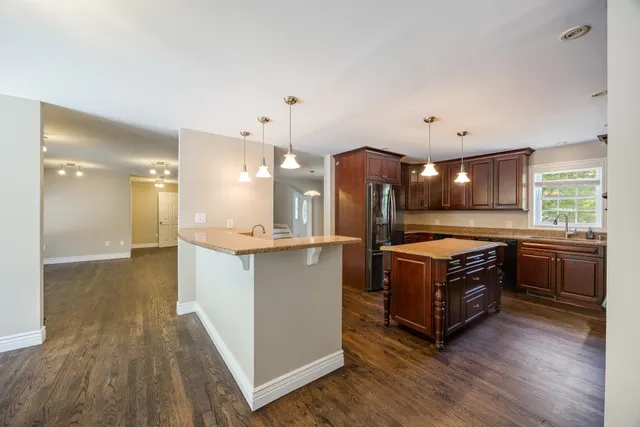 $4,500 | 7 Dutton Road, Pelham, NH 03076