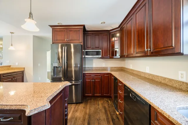 $4,500 | 7 Dutton Road, Pelham, NH 03076