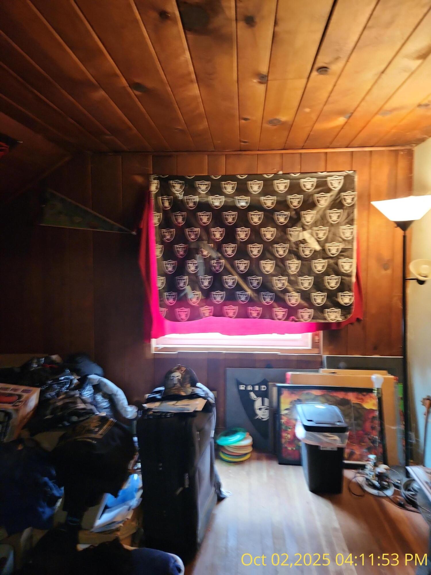 7255 Holland Loop Road Cave Junction, OR 97523 - Photo 4 of 18 Gallery Image 4