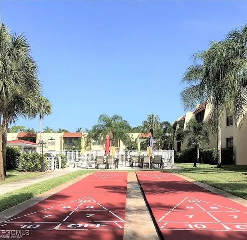 $229,900 | 12505 McGregor Boulevard, Unit 210B, Fort Myers, FL 33919