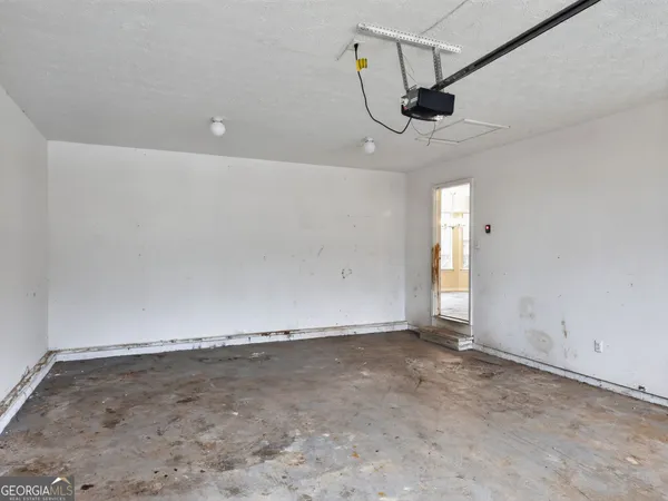 $254,900 | 5814 Shadow Creek Drive, Lithonia, GA 30058