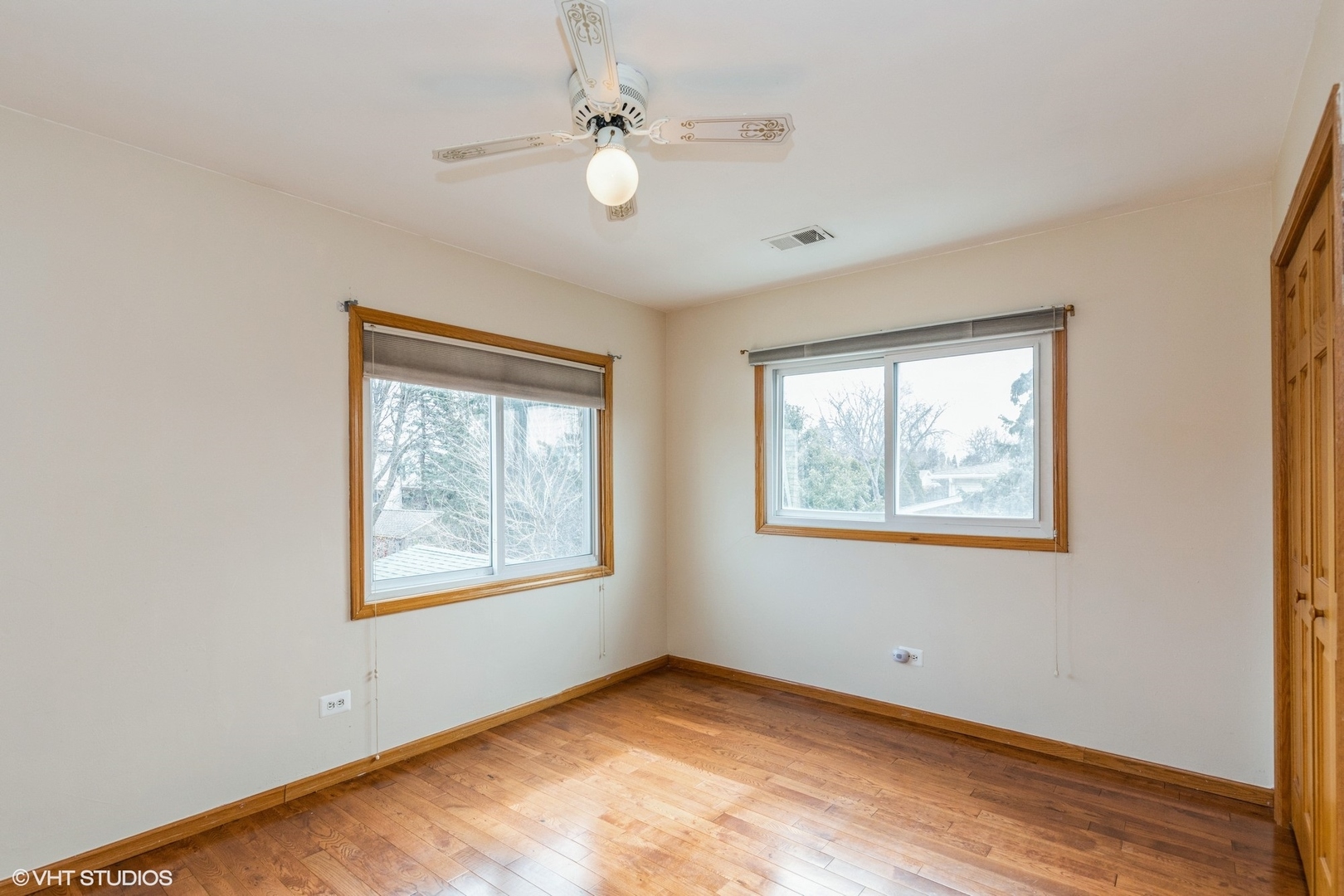 329 Killdeer Road Bloomingdale, IL 60108 - Photo 13 of 31 a view of an empty room with a window