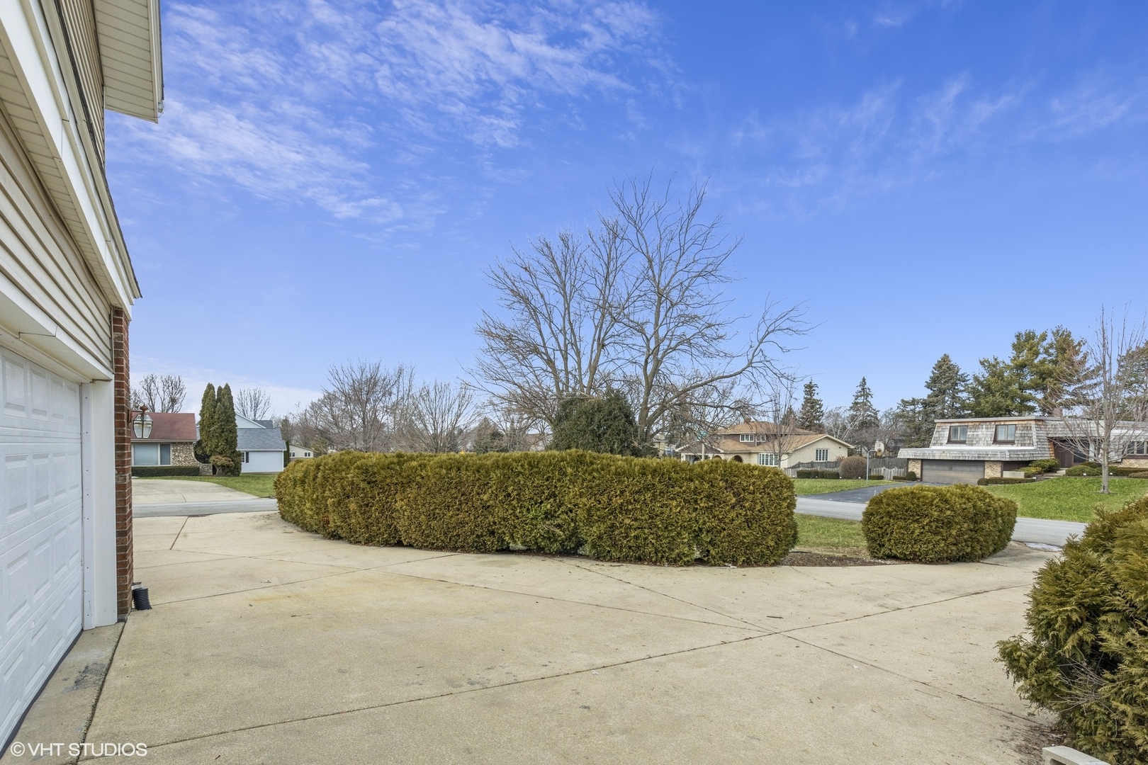 329 Killdeer Road Bloomingdale, IL 60108 - Photo 2 of 31 a view of a backyard with sitting area