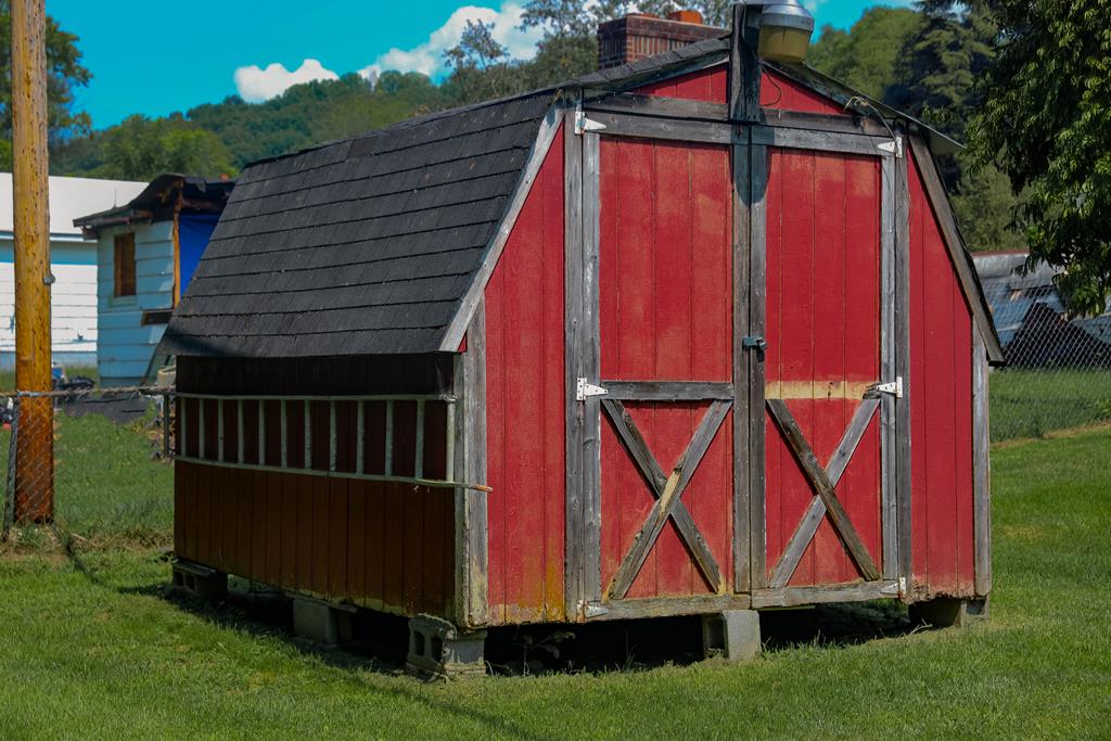 219 Old Quarry Road Saltville, VA 24370 - Photo 12 of 35 Gallery Image 12