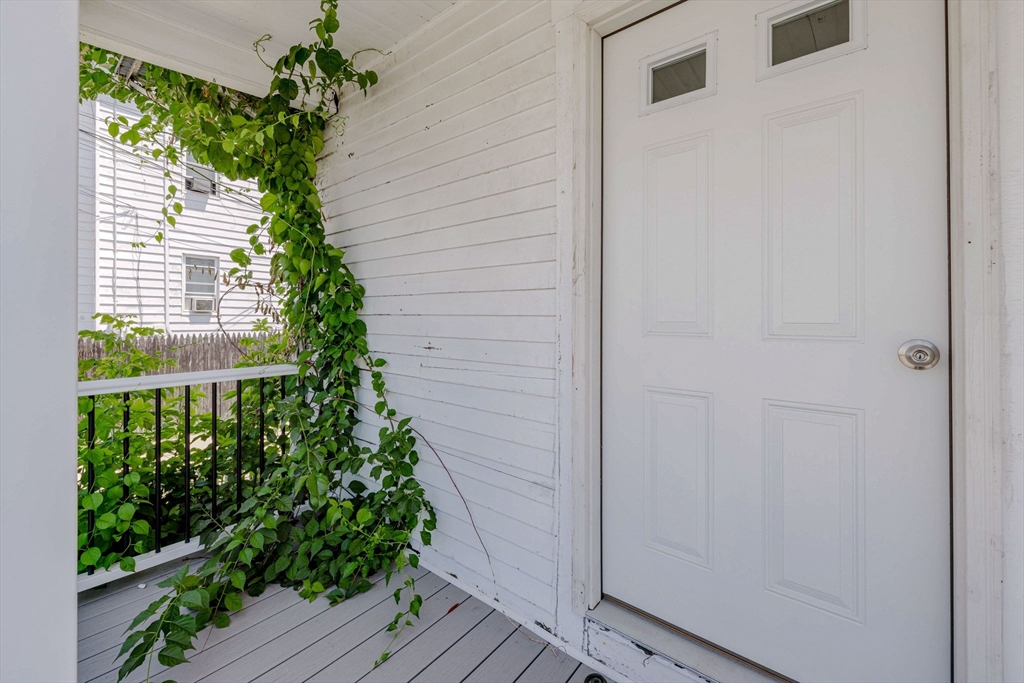 154 Mott Street Fall River, MA 02721 - Photo 4 of 42